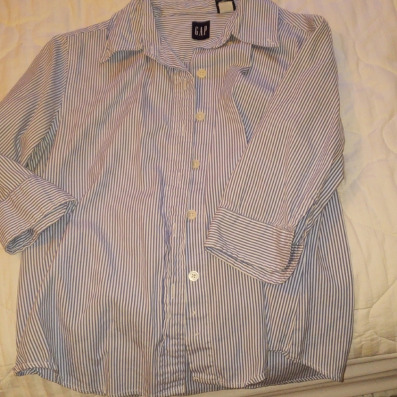 Cutest Gap work shirt, button down, XS - Picture 2 of 3